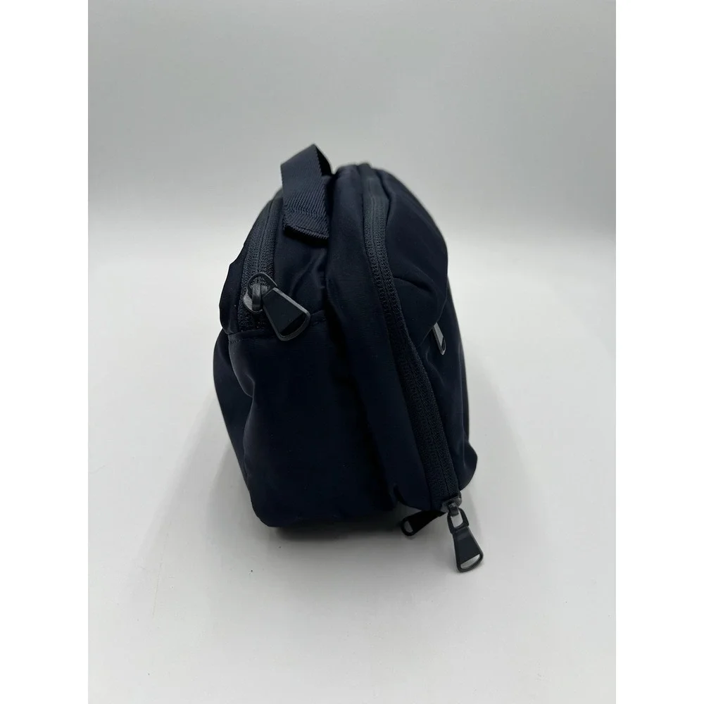 Lands' End Navy Toiletry Travel Bag Organizer Cosmetic Case Nylon
